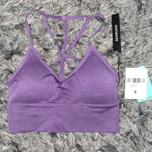 Seamless caged back sports bra - Picture 3 of 4